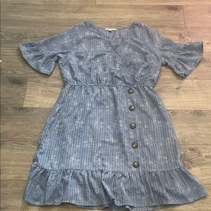 Elegant Blue Midi Dress with Button Detail